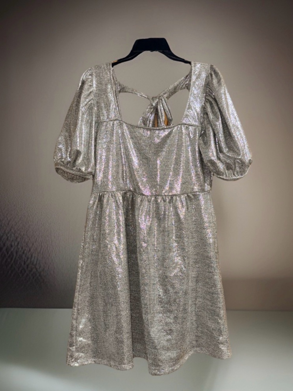 NWT GeeGee “Can’t Stop the Sparkle”Silver Backless Puff-Sleeve Mini Dress-L